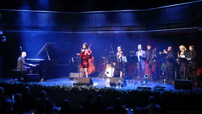 A Jazzy Christmas – Paul Edis and Friends